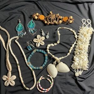 Kitschy Jewelry Collection Shell and Wooden Necklace, Bracelet Earrings